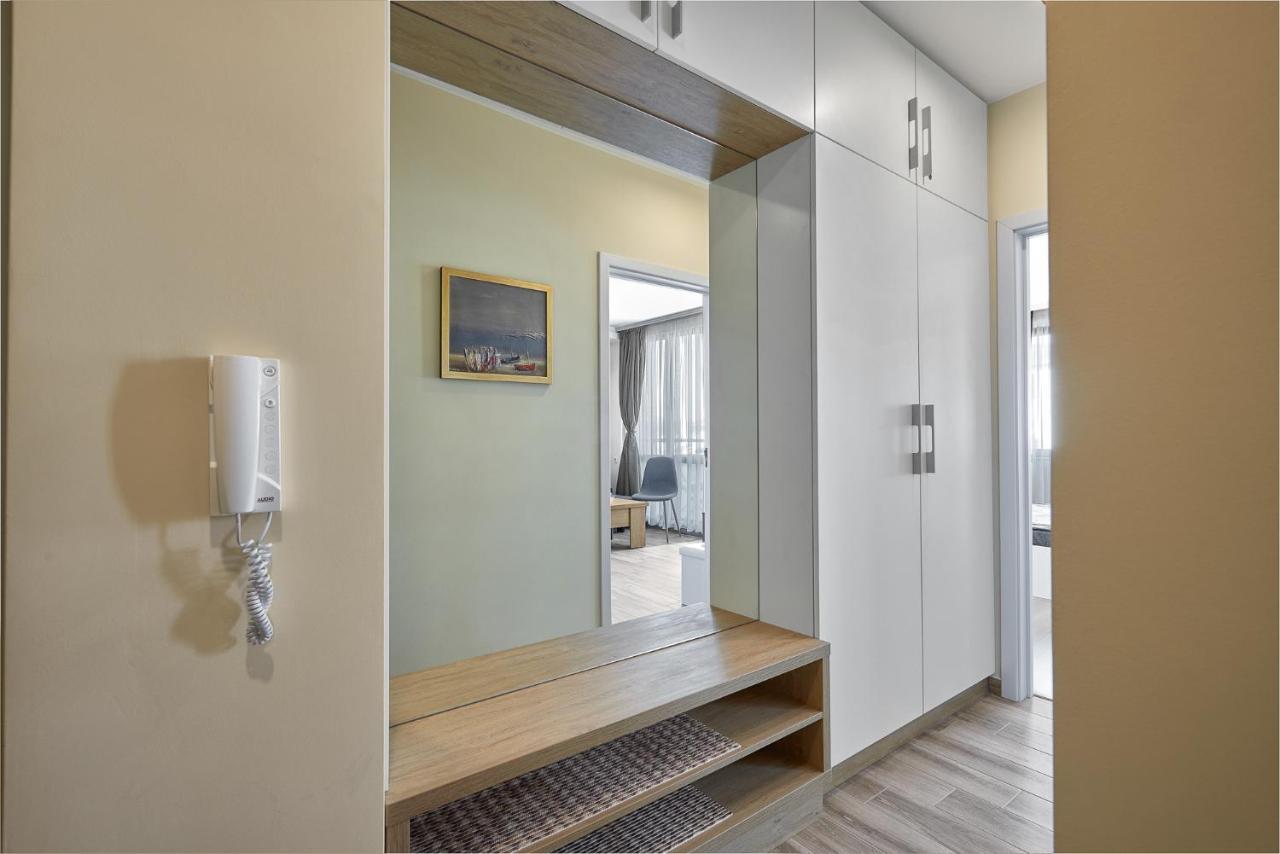 Romance Apartament & Free Parking Burgas City Eksteriør billede